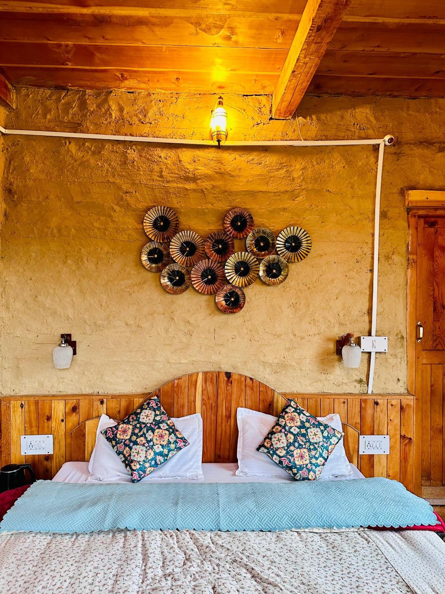Hotel Mudhouse Tandi Jibhi Exterior foto